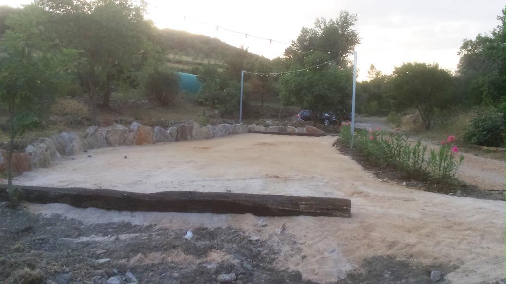 לינה וארוחת בוקר Rousson  Les Jardins Du Mas Evesque מראה חיצוני תמונה